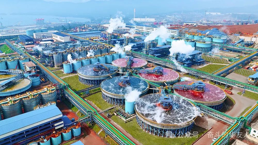 1735890460405668 1735890460405668